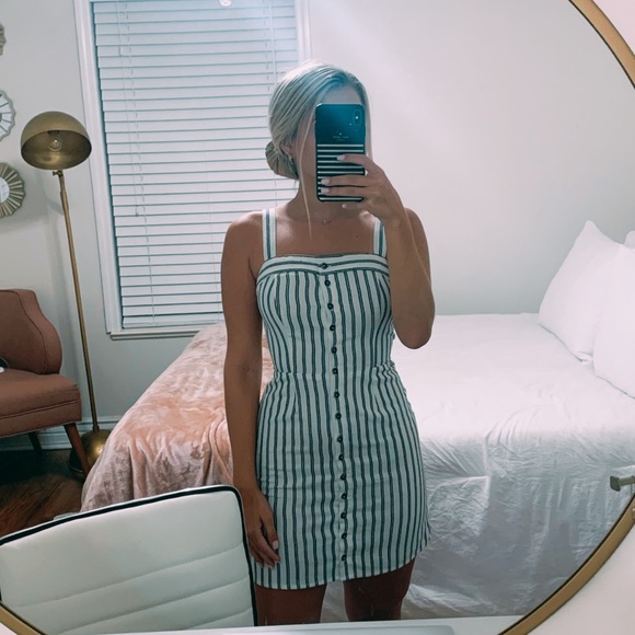 Mini dress! - Picture 7 of 7